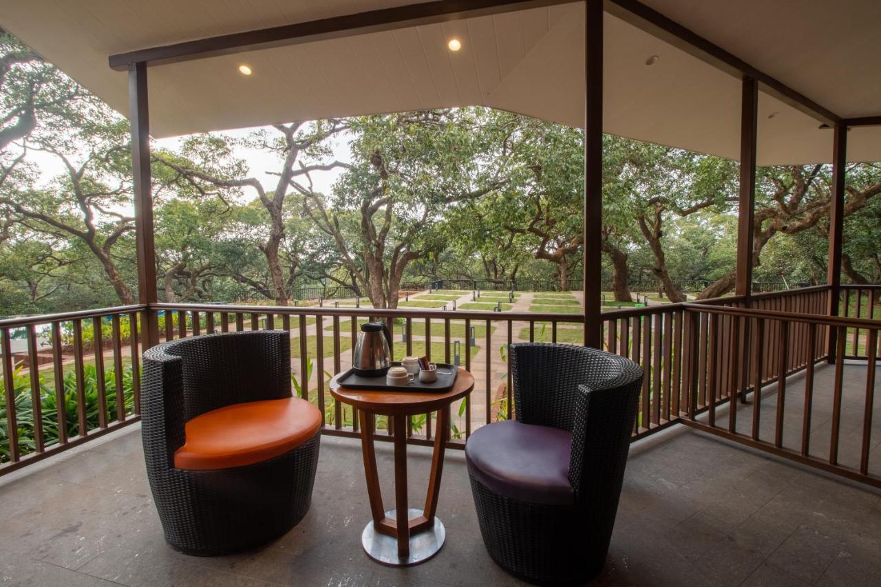 R R Heritage Resort Pure Vegetarian Mahabaleshwar Bagian luar foto