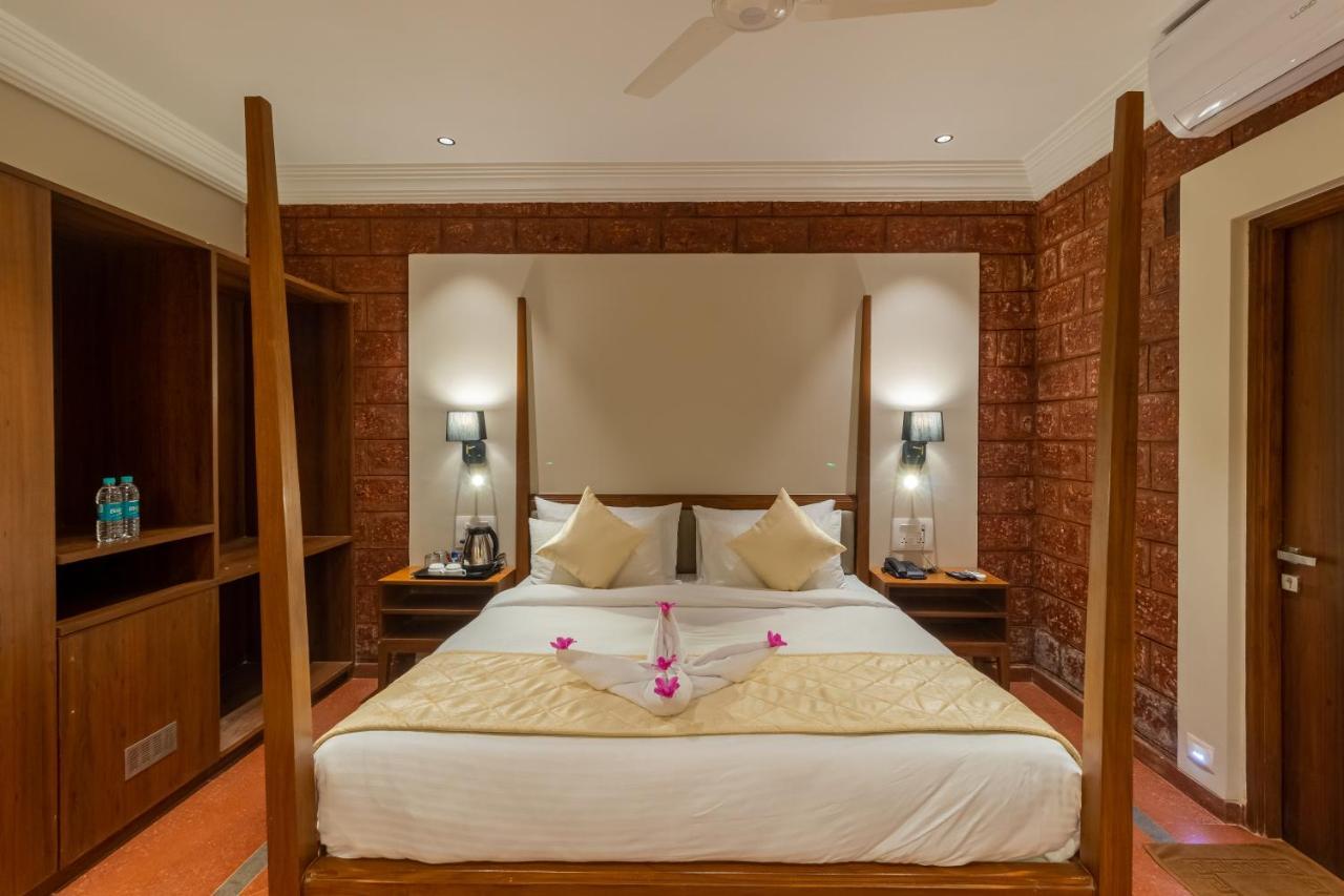 R R Heritage Resort Pure Vegetarian Mahabaleshwar Bagian luar foto