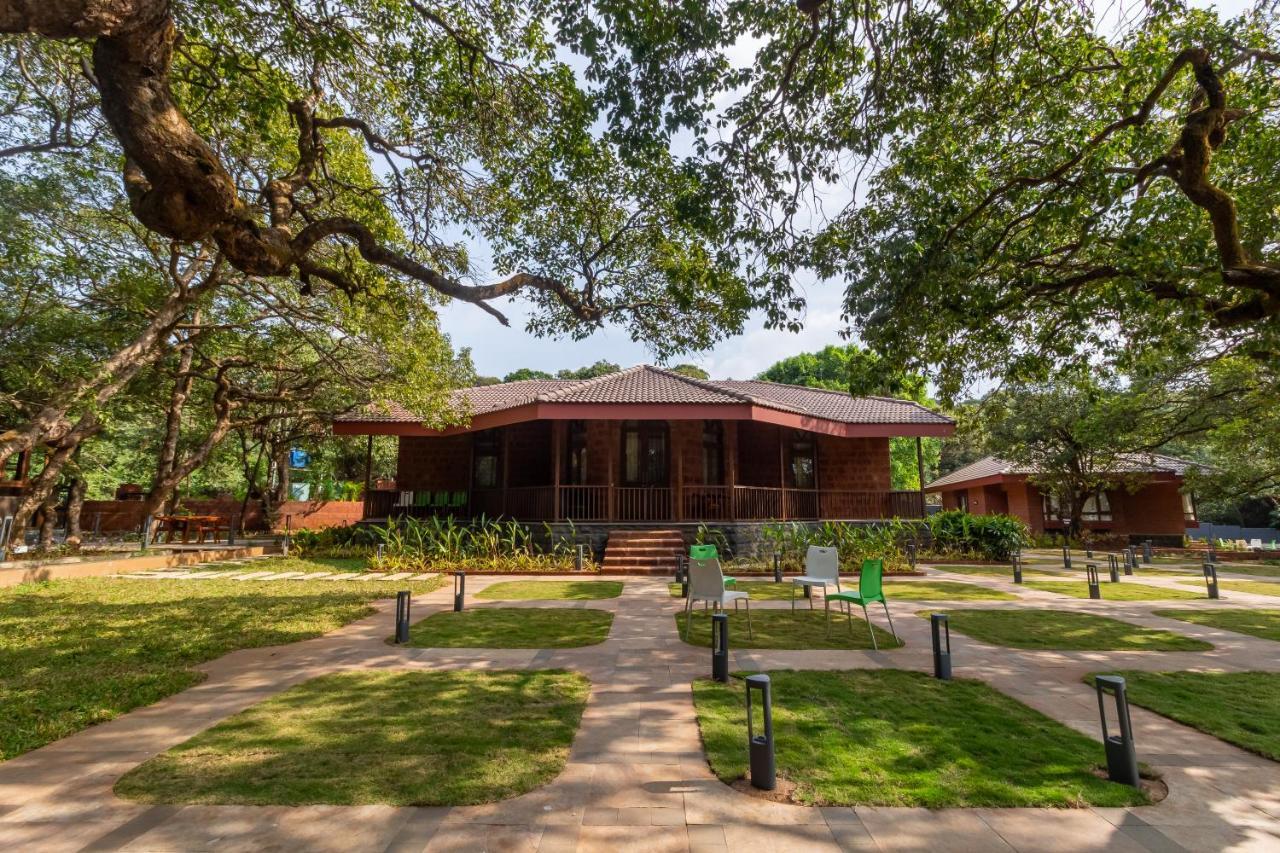 R R Heritage Resort Pure Vegetarian Mahabaleshwar Bagian luar foto