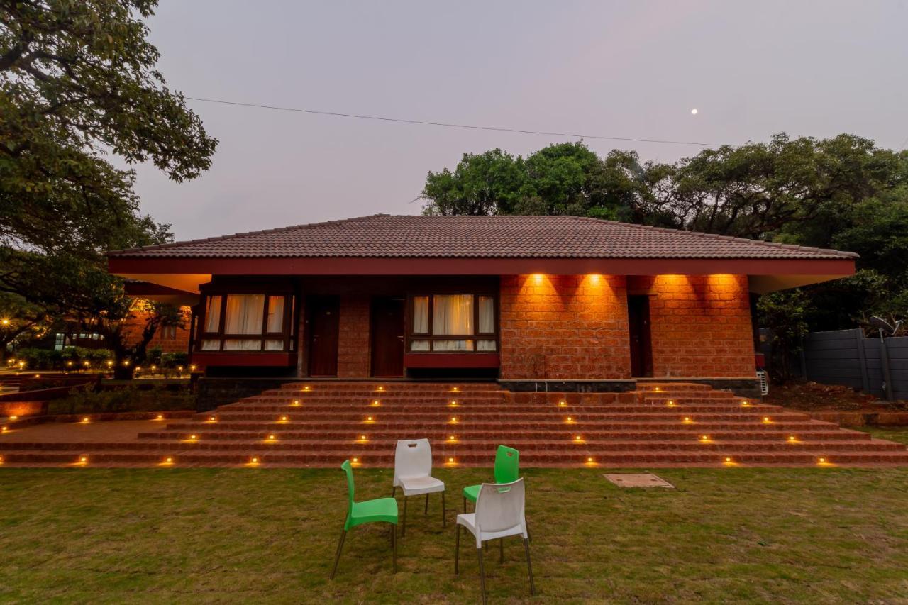 R R Heritage Resort Pure Vegetarian Mahabaleshwar Bagian luar foto