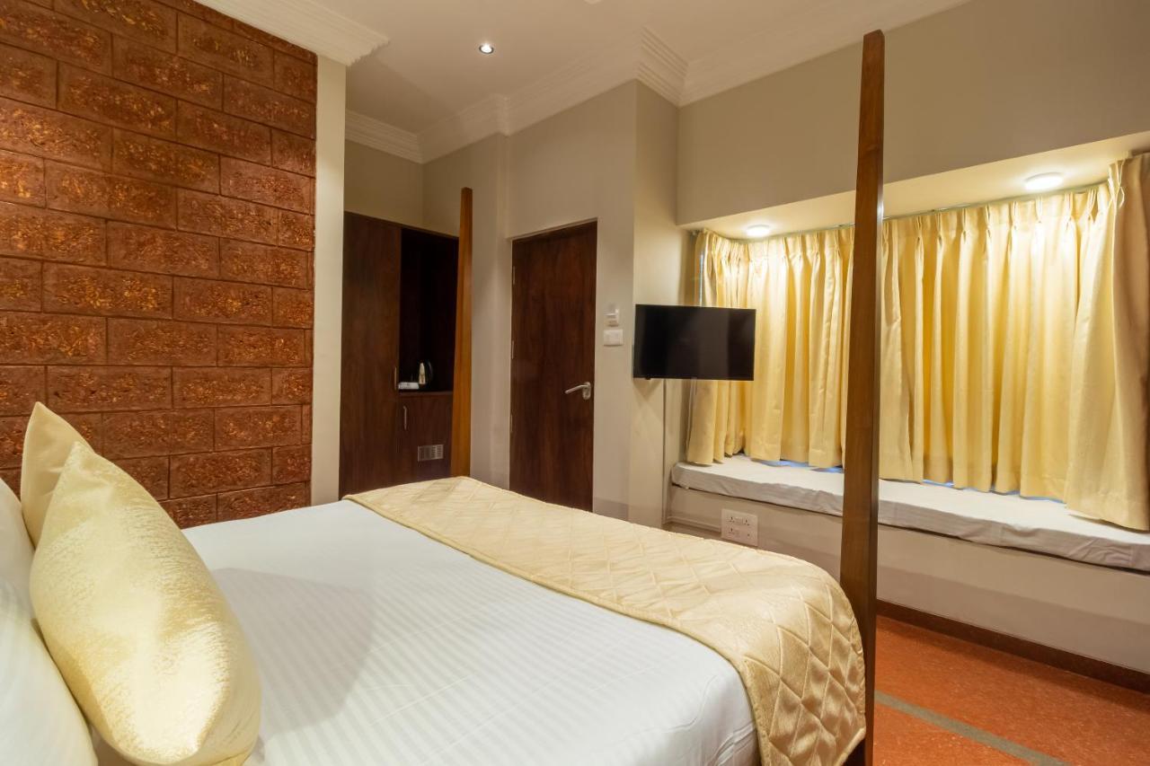 R R Heritage Resort Pure Vegetarian Mahabaleshwar Bagian luar foto