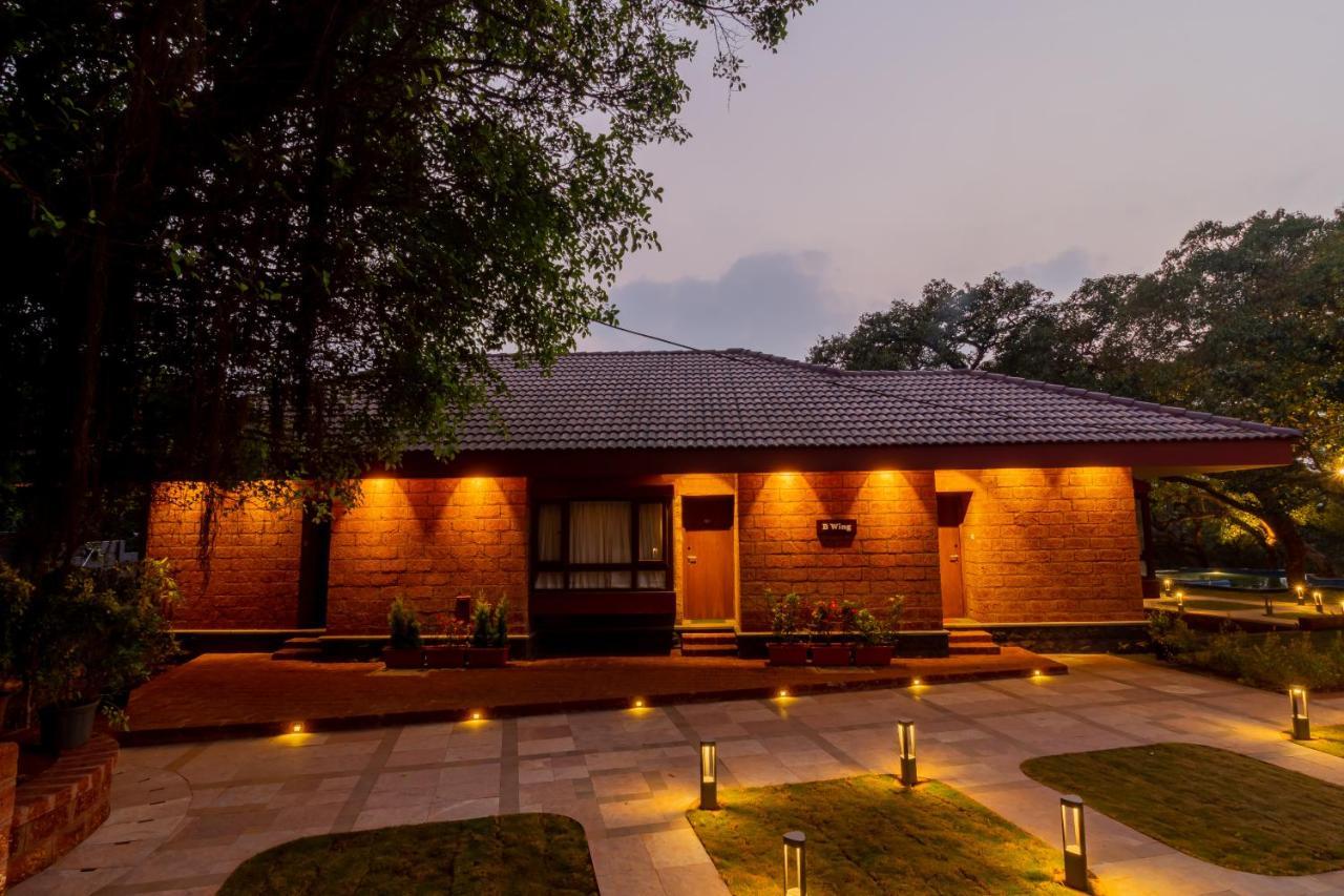 R R Heritage Resort Pure Vegetarian Mahabaleshwar Bagian luar foto