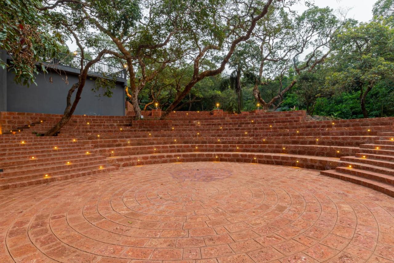 R R Heritage Resort Pure Vegetarian Mahabaleshwar Bagian luar foto