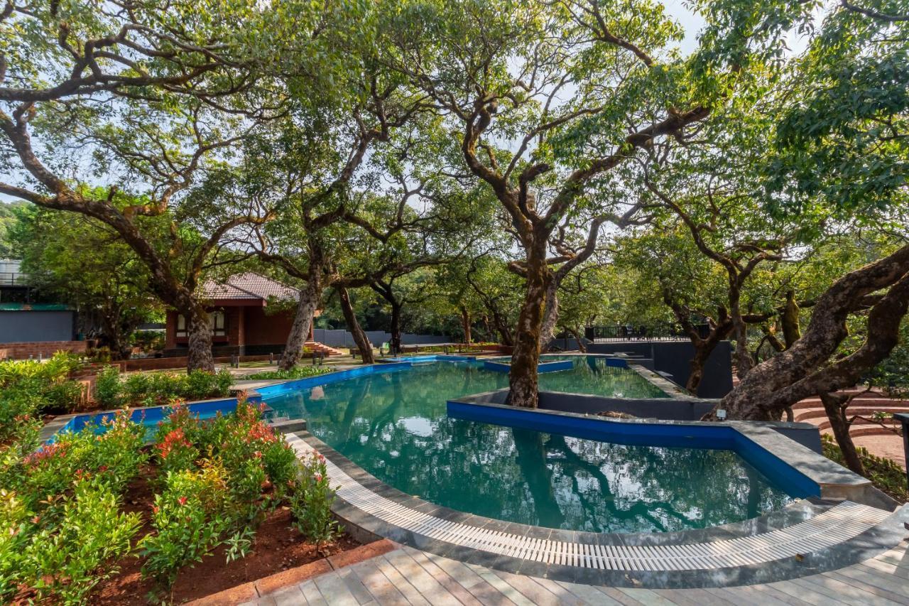 R R Heritage Resort Pure Vegetarian Mahabaleshwar Bagian luar foto