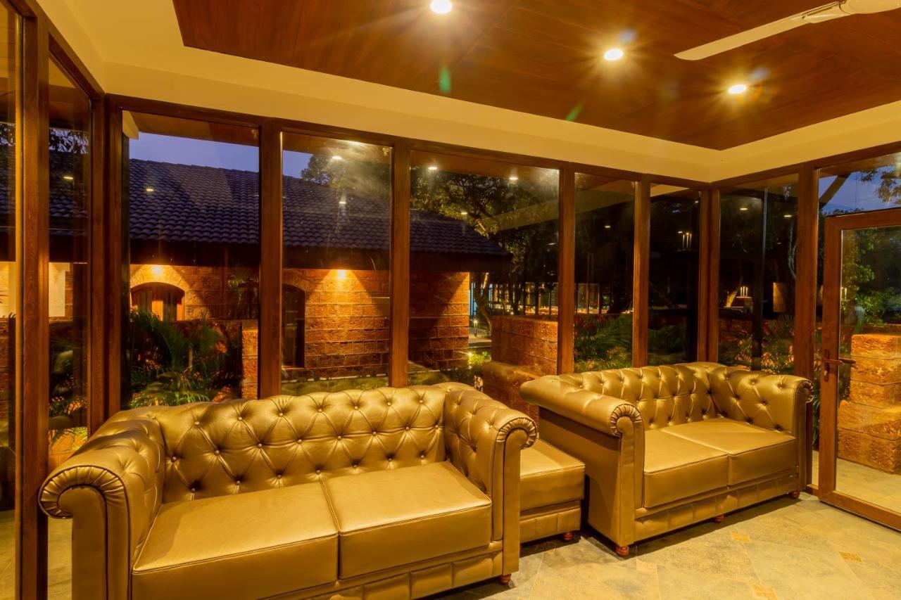 R R Heritage Resort Pure Vegetarian Mahabaleshwar Bagian luar foto